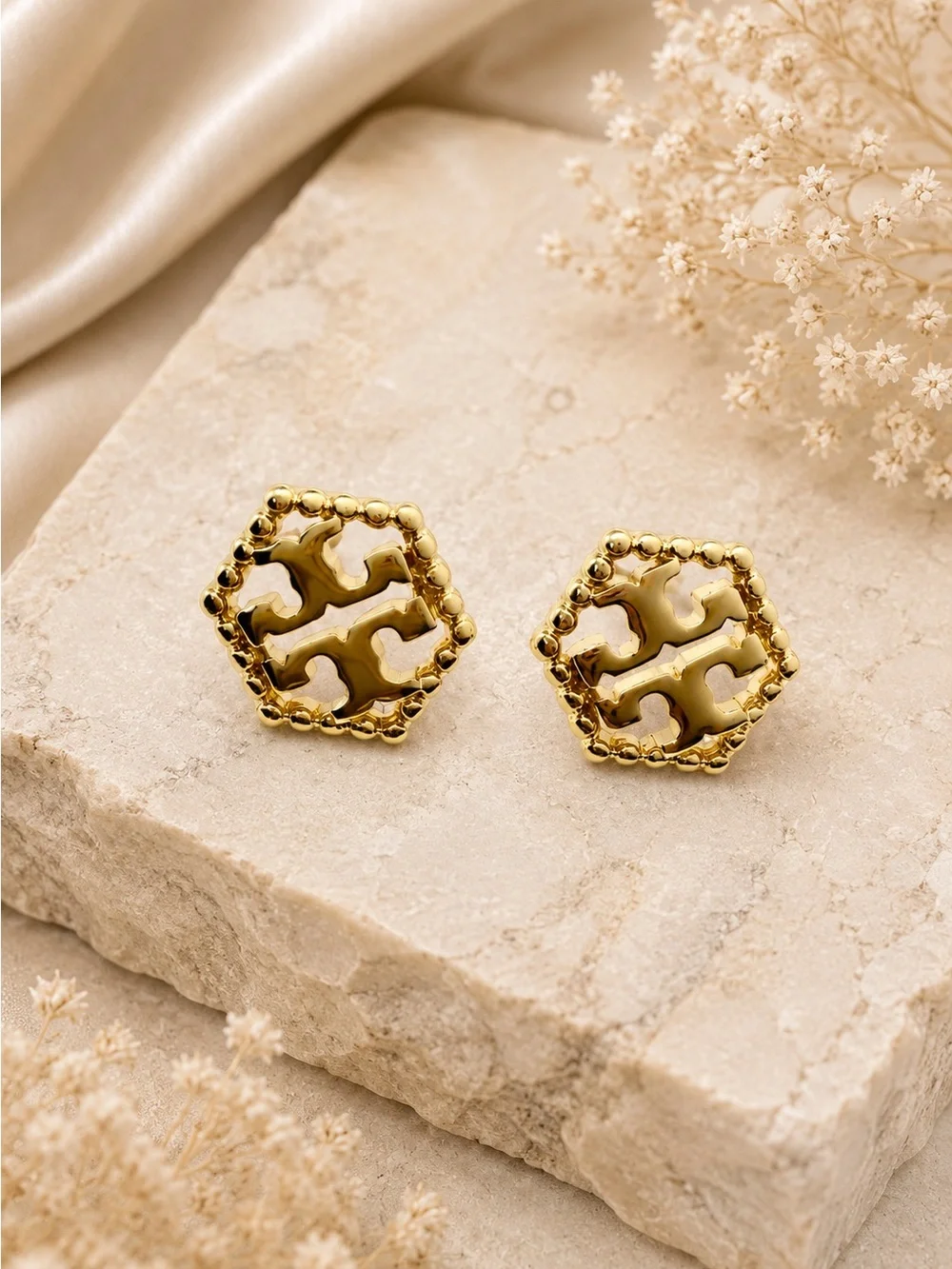 Tory Burch MILGRAIN HEX STUD EARRINGS IN GOLD